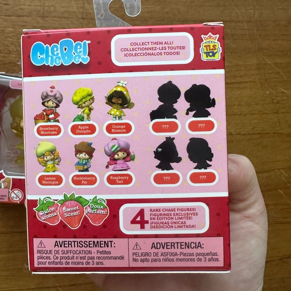 Two rare strawberry shortcake figure toys - Picture 2 of 3